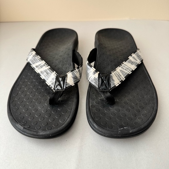 VIONIC Tide II Womens Flip Flops Size 10 Sequins Sandals Thong Slip On Black - Picture 6 of 14